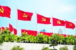Triển khai thực hiện Quy định số 99-QĐ/TW về việc sử dụng cờ Đảng