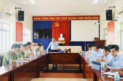 Ông Lê Hữu Hoàng - Phó Chủ tịch Thường trực UBND tỉnh Khánh Hòa: Làm việc về công tác kích cầu du lịch bằng đường sắt