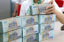 Lãi suất tiết kiệm ngày 27/4: Nhiều ngân hàng tiếp tục giảm mạnh