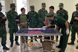 Bắt 2 đối tượng vận chuyển 15.000 viên ma túy từ nước ngoài về Việt Nam