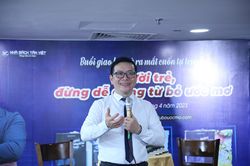 Ra mắt sách 'Người trẻ, đừng dễ dàng từ bỏ ước mơ'