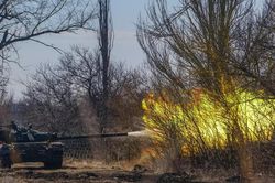 Nga kiểm soát thêm vùng ở Bakhmut, không kích các cứ điểm của Ukraine
