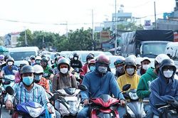 Dân đổ xô về quê, Công an TP.HCM ra quân đảm bảo ATGT