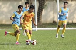'Cháy vé' xem trận U22 Việt Nam-U22 Lào tại SEA Games 32