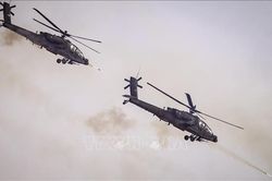 Ba phi công tử nạn trong vụ rơi 2 trực thăng Apache của Lục quân Mỹ