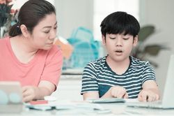 Cùng 1 lớp, cùng 1 thầy, sao học lực giữa các học sinh lại có sự chênh lệch?