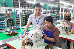 Kết nối công nhân, xây dựng tổ chức