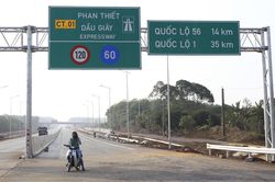 Vận tốc khai thác tối đa của cao tốc Phan Thiết - Dầu Giây sẽ là 120km/h