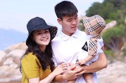 Hội cầu thủ đi du lịch sang chảnh, người ra nước ngoài người ra đảo
