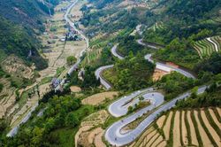 Huyền thoại về Con đường hạnh phúc trên cao nguyên Hà Giang