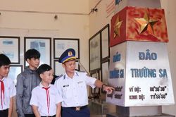 Trưng bày tư liệu, hiện vật 'Lý Sơn - Di sản văn hóa biển đảo'