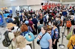 Cảng hàng không Nội Bài đón lượng khách kỷ lục ngày đầu nghỉ lễ