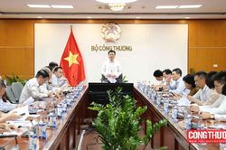 Quyết liệt thực hiện các giải pháp để đảm bảo nguồn cung xăng dầu