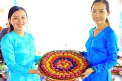 Về Cần Thơ thưởng thức và xem nghệ nhân biểu diễn cách làm bánh dân gian Nam Bộ
