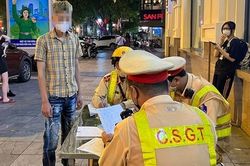 'Tổ lái' bị Cảnh sát vây bắt gần Nhà hát Lớn Hà Nội