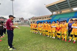 Nỗ lực bảo vệ 'ngôi hậu'