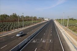 Đảm bảo an toàn giao thông tại nút giao đường dẫn vào cao tốc Phan Thiết - Dầu Giây