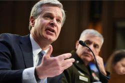 Giám đốc FBI: Tin tặc Trung Quốc đông hơn nhân viên tình báo FBI 50 lần