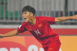 Quốc Việt ghi bàn hạ U22 Lào, U22 Việt Nam thở phào phút cuối