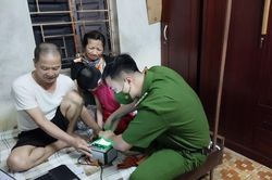 Gác kỳ nghỉ, cấp căn cước lưu động cho công dân