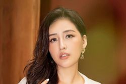 Mai Phương Thúy khoe ảnh dịp lễ, bất ngờ làm rõ nghi vấn tin sinh con cho đại gia