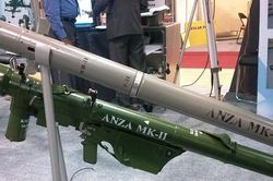 Pakistan viện trợ tên lửa vác vai Anza Mark-II cho Ukraine