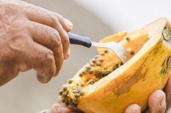 Nhóm người này không nên ăn đu đủ kẻo 'hối không kịp'