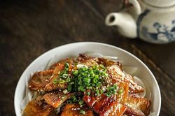 Thịt ba chỉ làm theo cách này vừa ngon miệng, hao cơm lại nhanh gọn