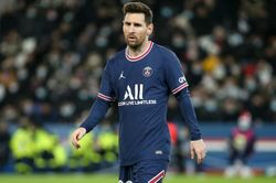 Tin nóng bóng đá sáng 3/5: PSG phạt nặng Messi, Lampard lập 'thành tích' đáng quên trên ghế HLV