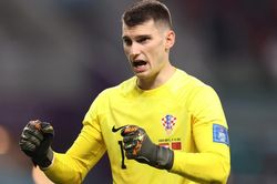 Tin bóng đá MU 3/5: Mua thủ môn số 1 World Cup thay De Gea, có phương án thay Kane