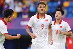 U22 Việt Nam 'thổi bay' U22 Singapore, báo Indonesia chỉ ra điểm lợi hại của HLV Troussier