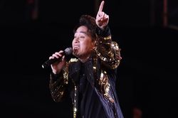 Tùng Dương khiến khán giả bất ngờ vì vừa hát opera lại chuyển ngay sang nhạc trẻ