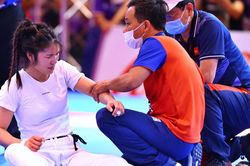 'Hoa khôi' jiu-jitsu Việt Nam rơi nước mắt vì HCĐ