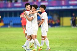 Bóng đá SEA Games ngày 4/5: HLV Philippe Troussier muốn U22 Việt Nam không sợ hãi