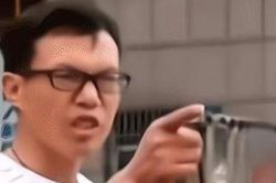 Con trai mắc bệnh tâm thần vì bố mẹ bỏ bê suốt thời thơ ấu