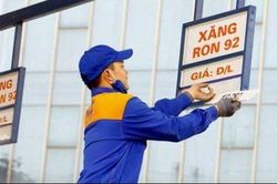 Giá xăng, dầu giảm mạnh sau dịp nghỉ lễ