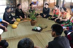'Tháng Năm nhớ Bác' tại Làng Văn hóa, Du lịch các dân tộc Việt Nam