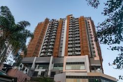 Thêm một doanh nghiệp địa ốc ở Trung Quốc có nguy cơ vỡ nợ