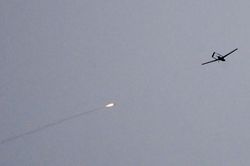 Video Ukraine bắn rơi UAV của chính mình trên bầu trời Kiev