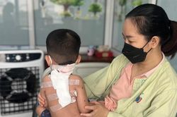 Phát hiện mắc bệnh hiếm từ mảng da màu đen ở lưng