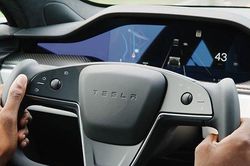 Độc đáo khách hàng Tesla muốn có vô lăng độc phải trả thêm chi phí