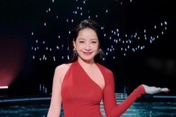 Chi Pu tiết lộ khó khăn khi tham gia chương trình đình đám xứ Trung