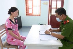 Mâu thuẫn tình cảm gây thương tích tình địch