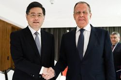 Ông Tần Cương: Trung Quốc phối hợp Nga thúc đẩy đàm phán hòa bình Ukraine
