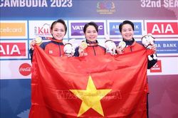 Việt Nam thăng tiến trên bảng tổng sắp huy chương SEA Games 32