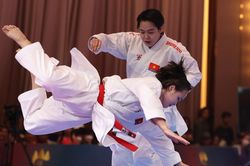 Cận cảnh bài thi xuất sắc giúp đoàn Việt Nam giành HCV đầu tiên ở SEA Games 32