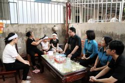 Đề xuất chuyển thầy giáo gặp nạn về công tác gần nhà
