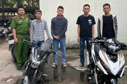 Bắt 4 thanh niên dụ người nước ngoài lên chung cư ở Hà Nội để cướp tài sản