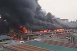 Đăk Lăk: Cháy lớn ở chợ trung tâm huyện Ea Súp
