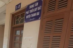 Nữ Giám đốc Trung tâm phát triển quỹ đất rút tiền ngân sách cho chồng đi du lịch